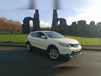 Used Nissan Qashqai 2017 for sale - 76555613: Photo