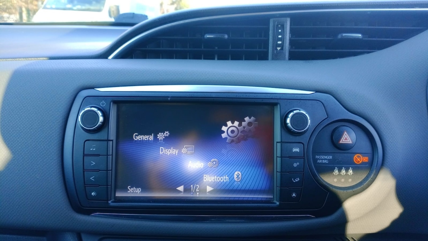 Used Toyota Yaris 2015 for sale - 76693582: Photo 14