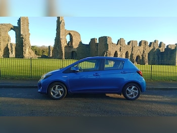 Used Toyota Yaris 2015 for sale - 76693582: Photo