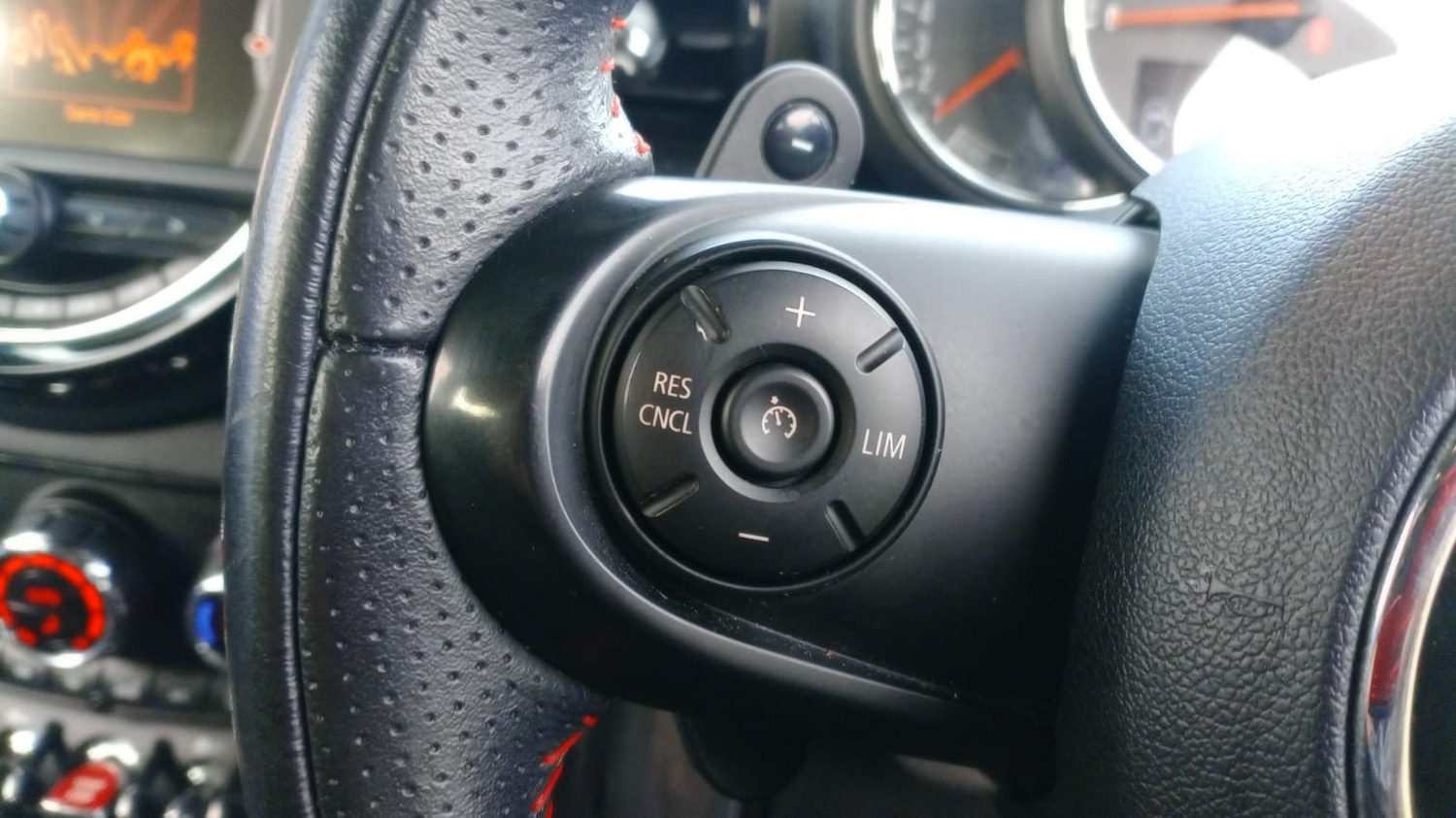 Used MINI Clubman 2016 for sale - 77527978: Photo 9