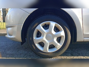 Used Dacia Sandero 2015 for sale - 77324738: Photo