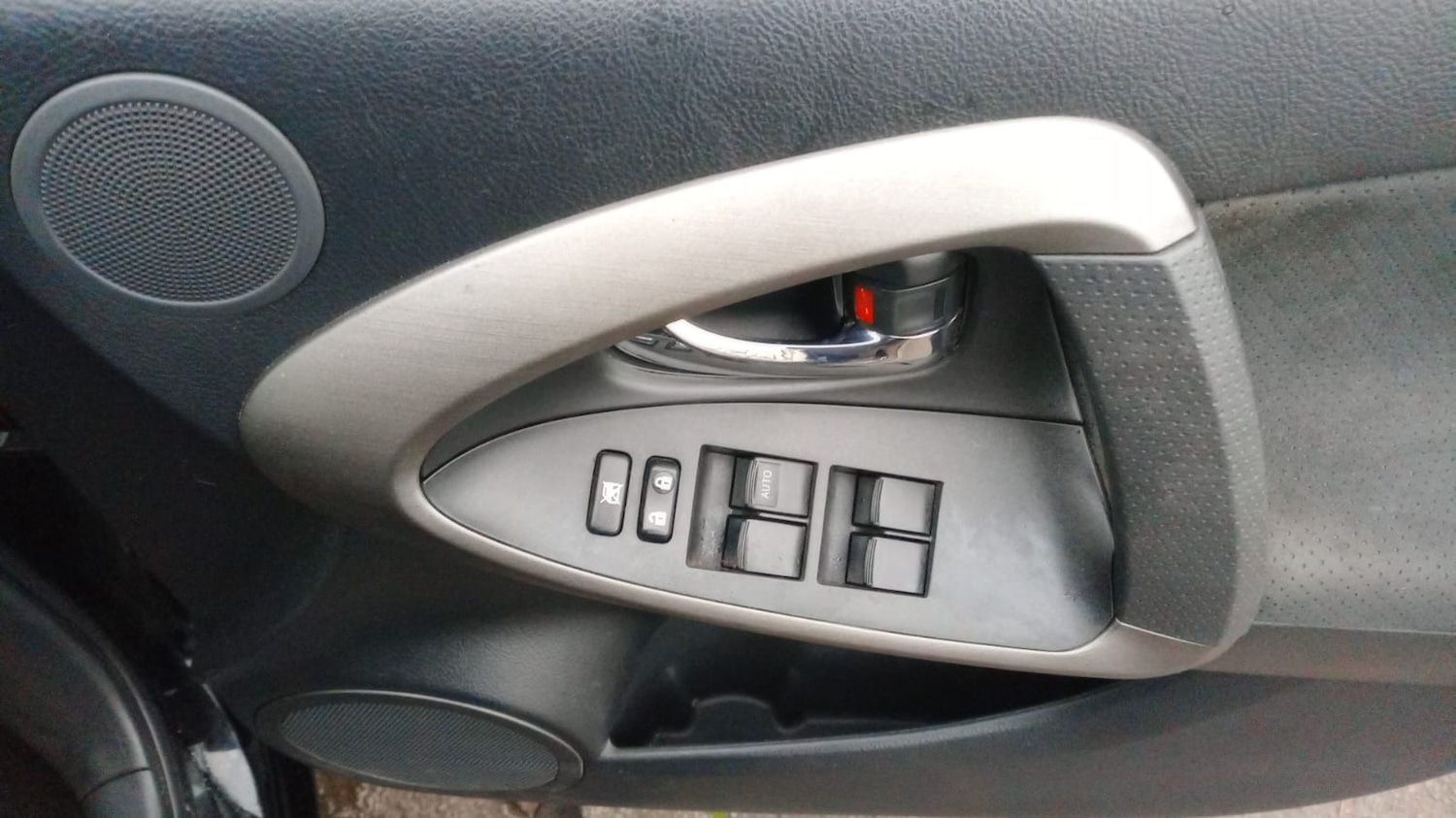 Used Toyota RAV4 2012 for sale - 76860134: Photo 23