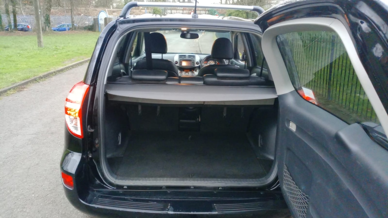 Used Toyota RAV4 2012 for sale - 76860134: Photo 24