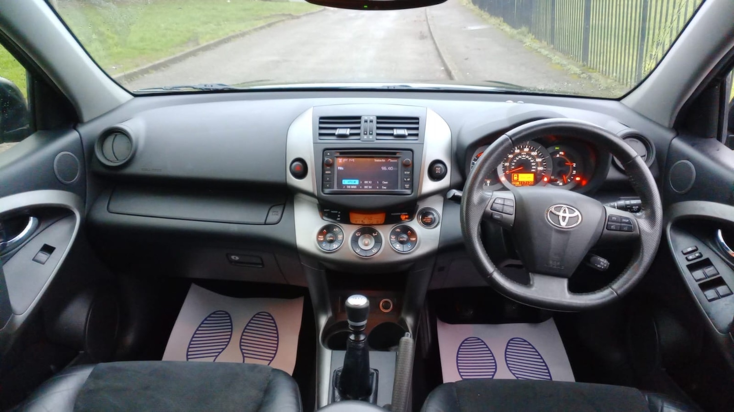 Used Toyota RAV4 2012 for sale - 76860134: Photo 9