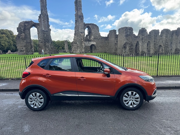 Used Renault Captur 2014 for sale - 75760343: Photo 2