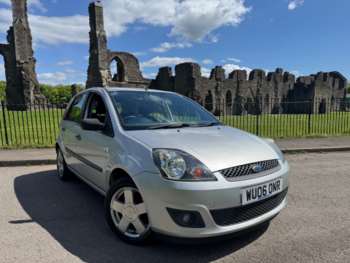 2006 (06) - 1.25 Zetec 5dr * 1 OWNER* ONLY 53000*