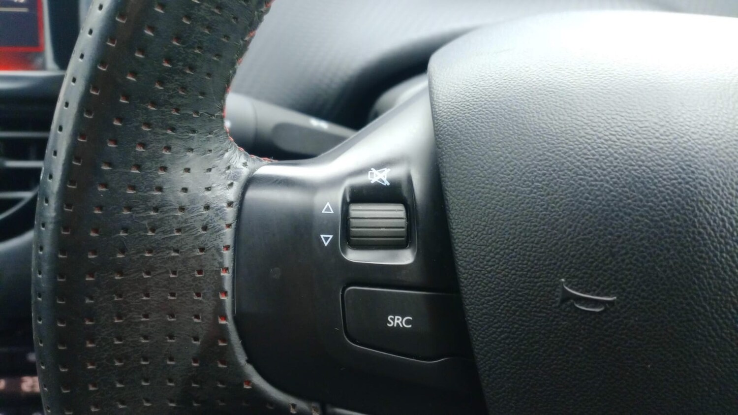 Used Peugeot 208 2016 for sale - 77374100: Photo 11