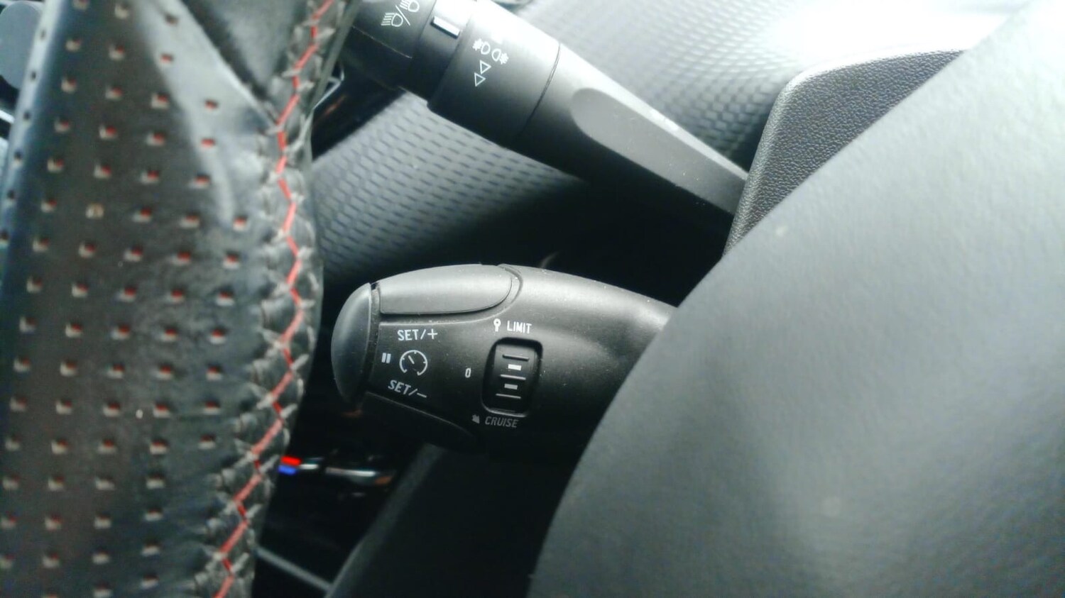 Used Peugeot 208 2016 for sale - 77374100: Photo 13