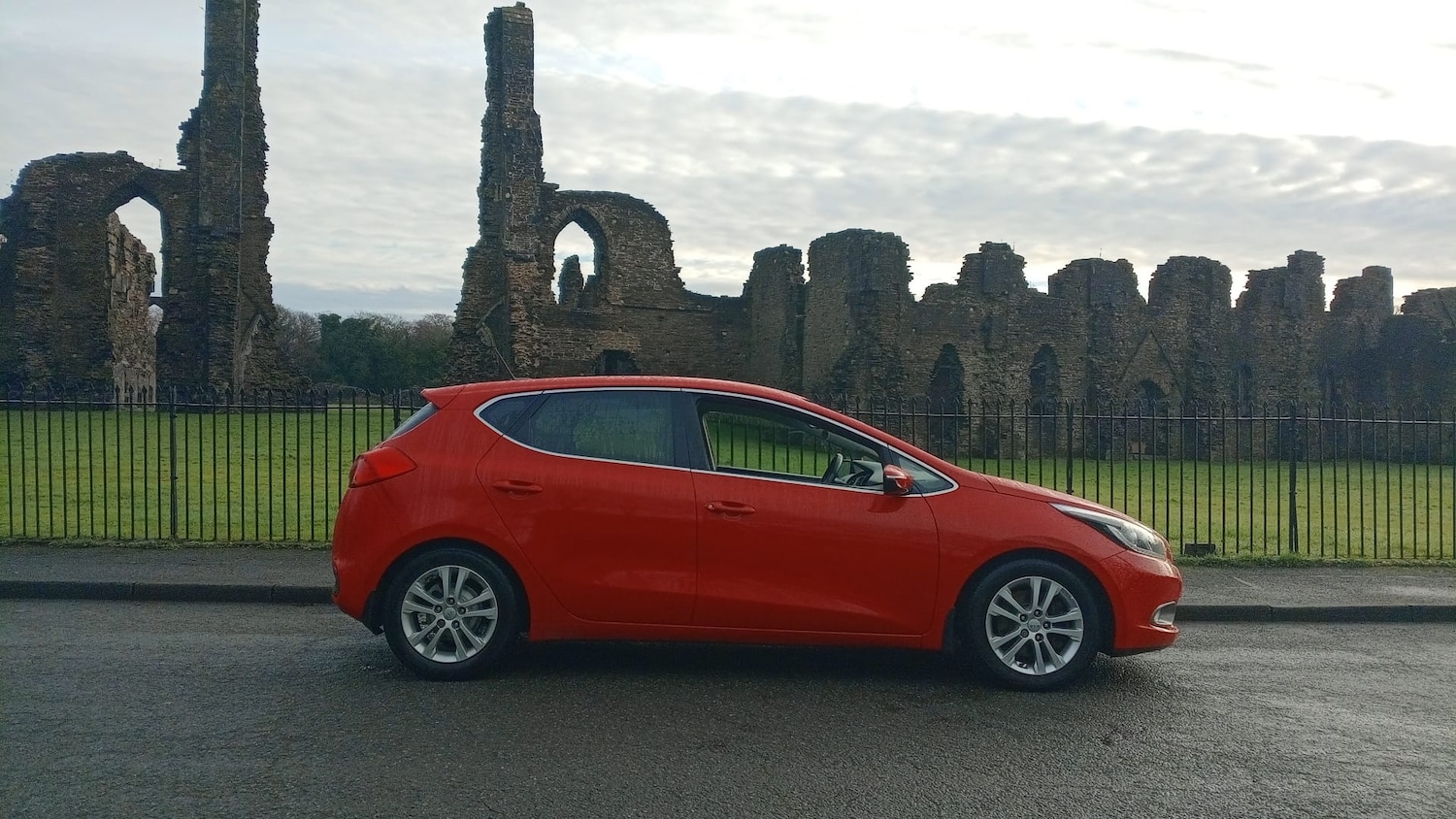 Used Kia Ceed 2014 for sale - 76829662: Photo 4