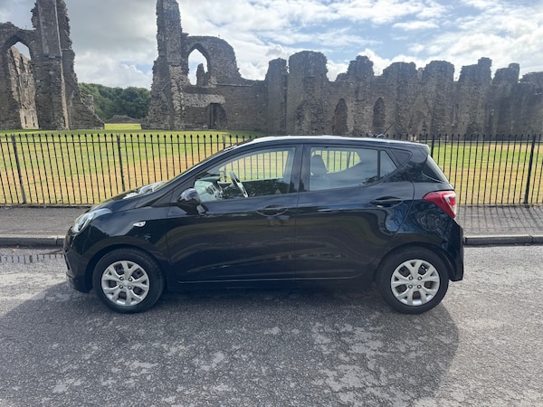 Used Hyundai i10 2014 for sale - 75689350: Photo 8