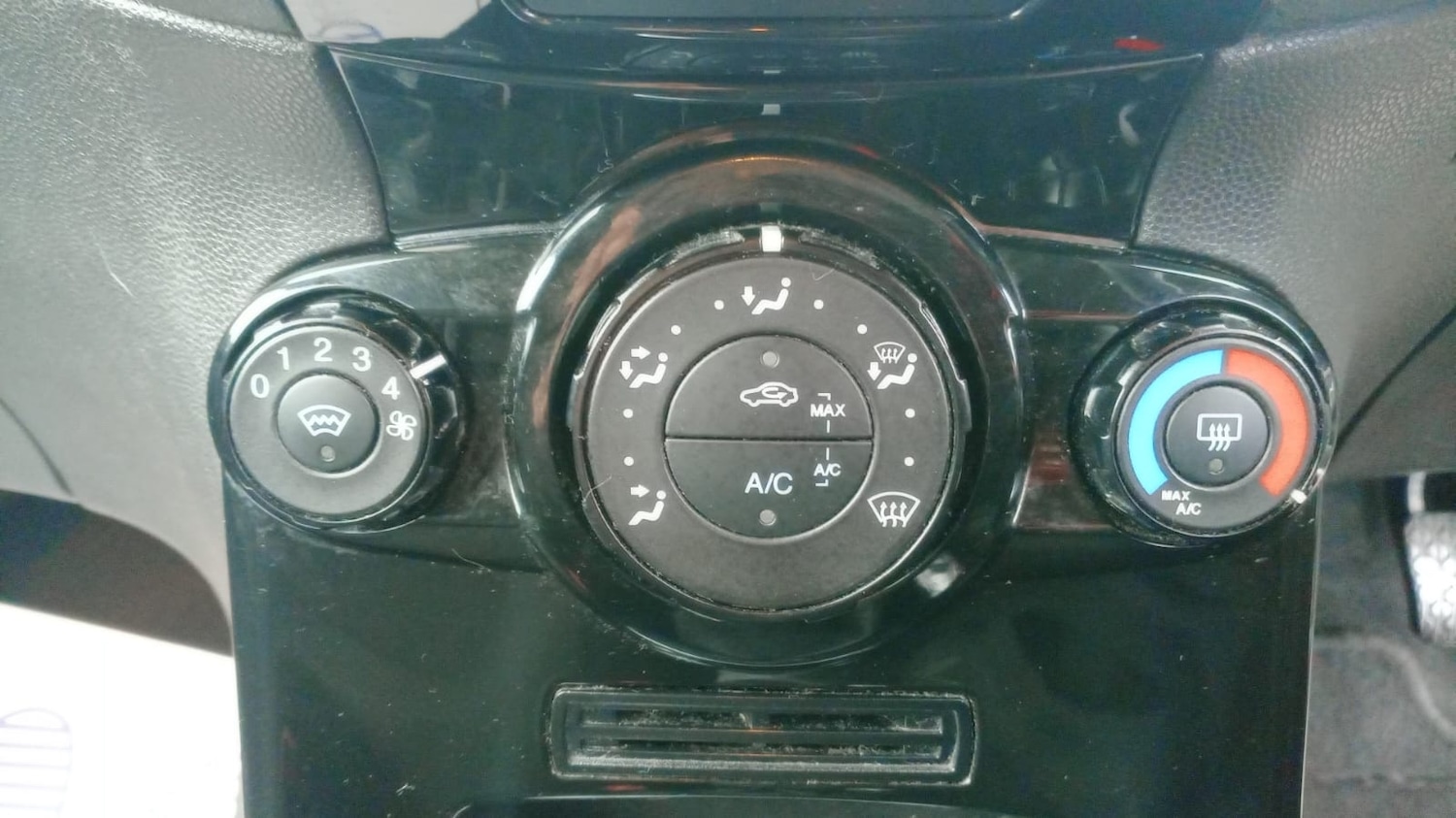 Used Ford Fiesta 2014 for sale - 77375698: Photo 8