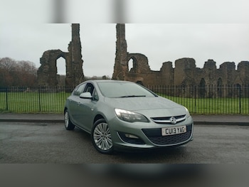 2013 (13) - 1.4i 16V Energy 5dr