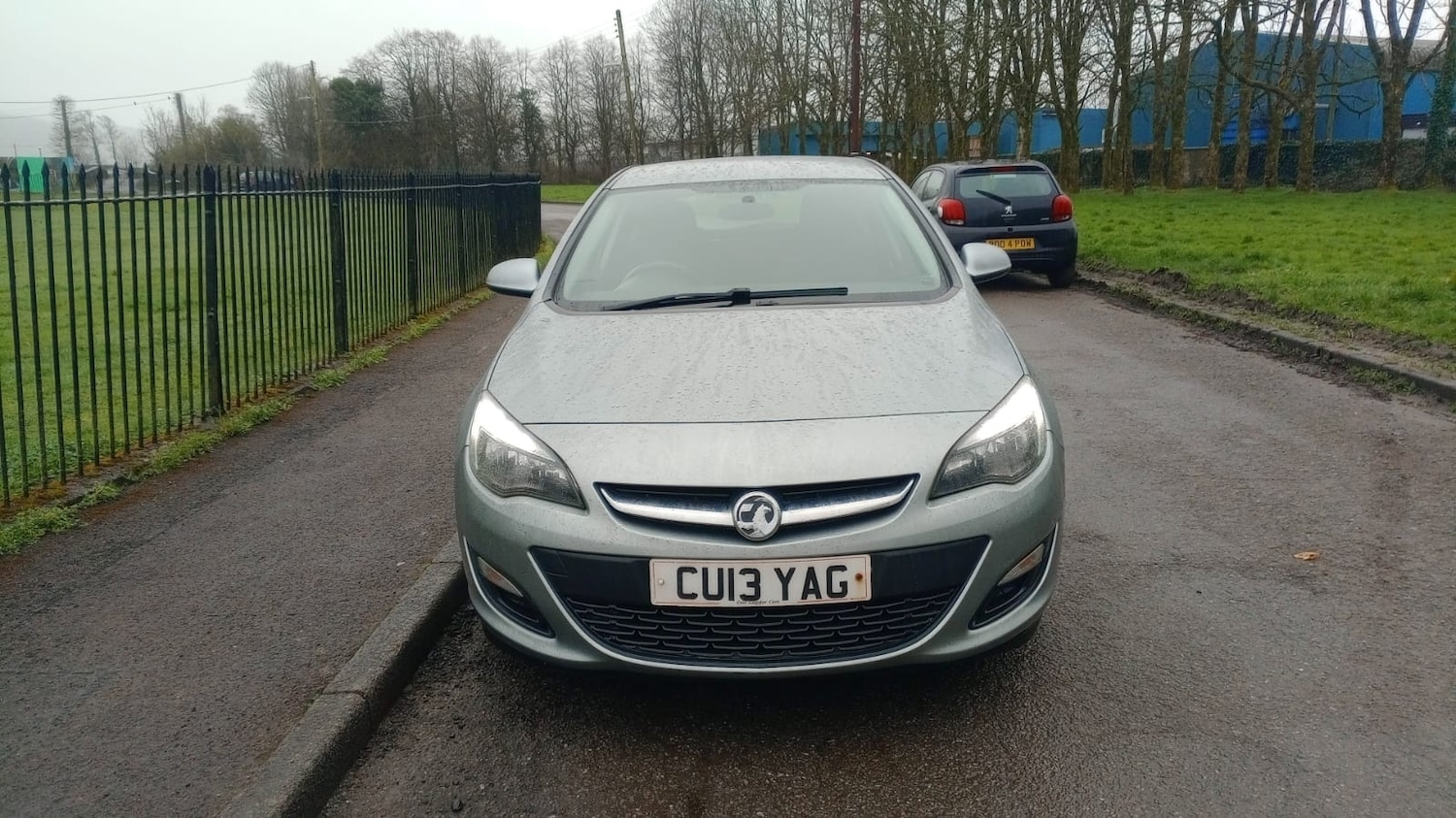 Used Vauxhall Astra 2013 for sale - 77915384: Photo 3