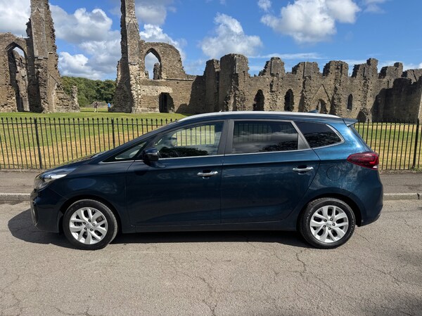 Used Kia Carens 2018 for sale - 75702382: Photo 13