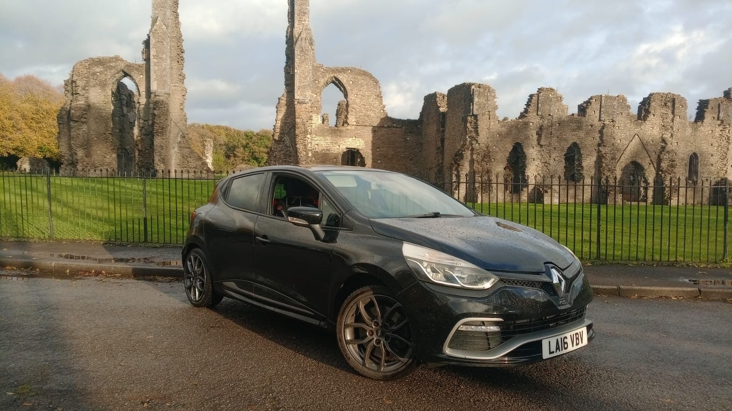 Used Renault Clio 2016 for sale - 76351426: Photo 1