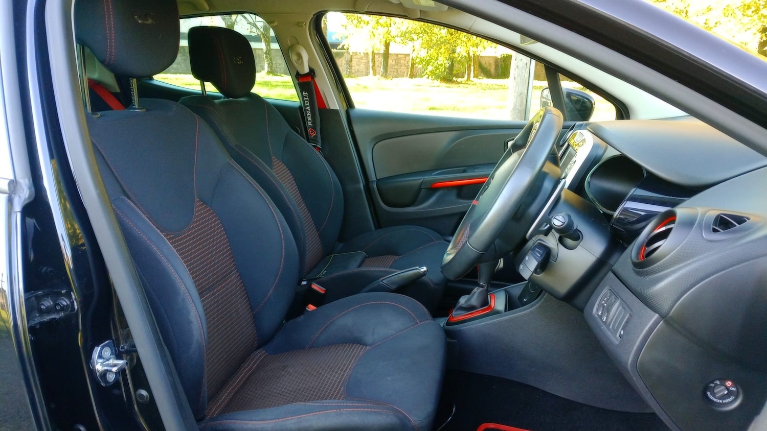 Used Renault Clio 2016 for sale - 76351426: Photo 6