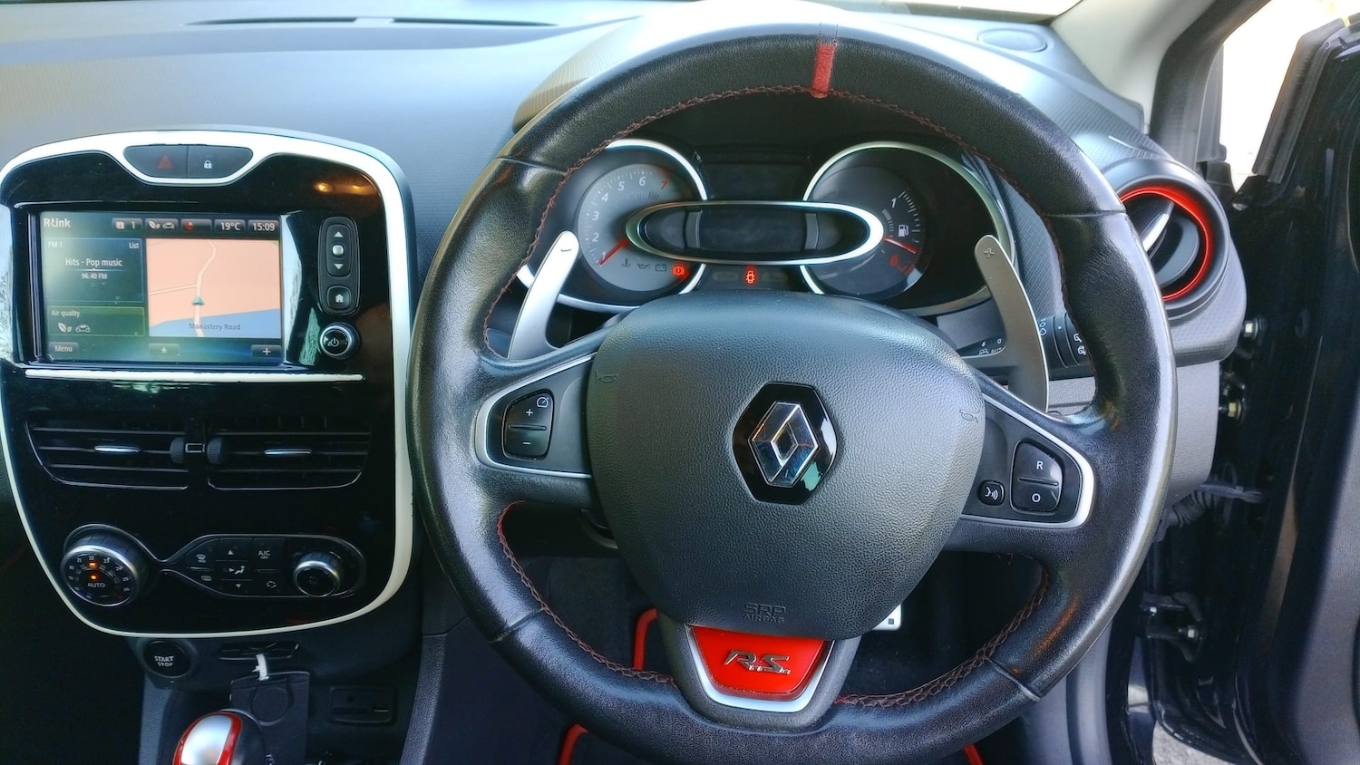 Used Renault Clio 2016 for sale - 76351426: Photo 9