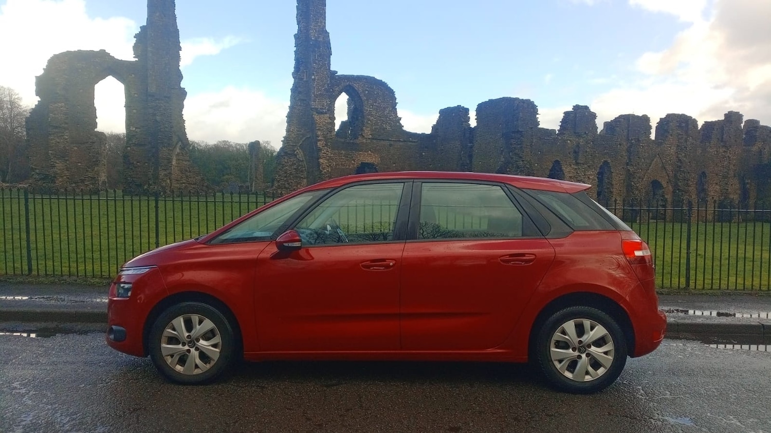 Used Citroen C4 Picasso 2015 for sale - 77568715: Photo 6