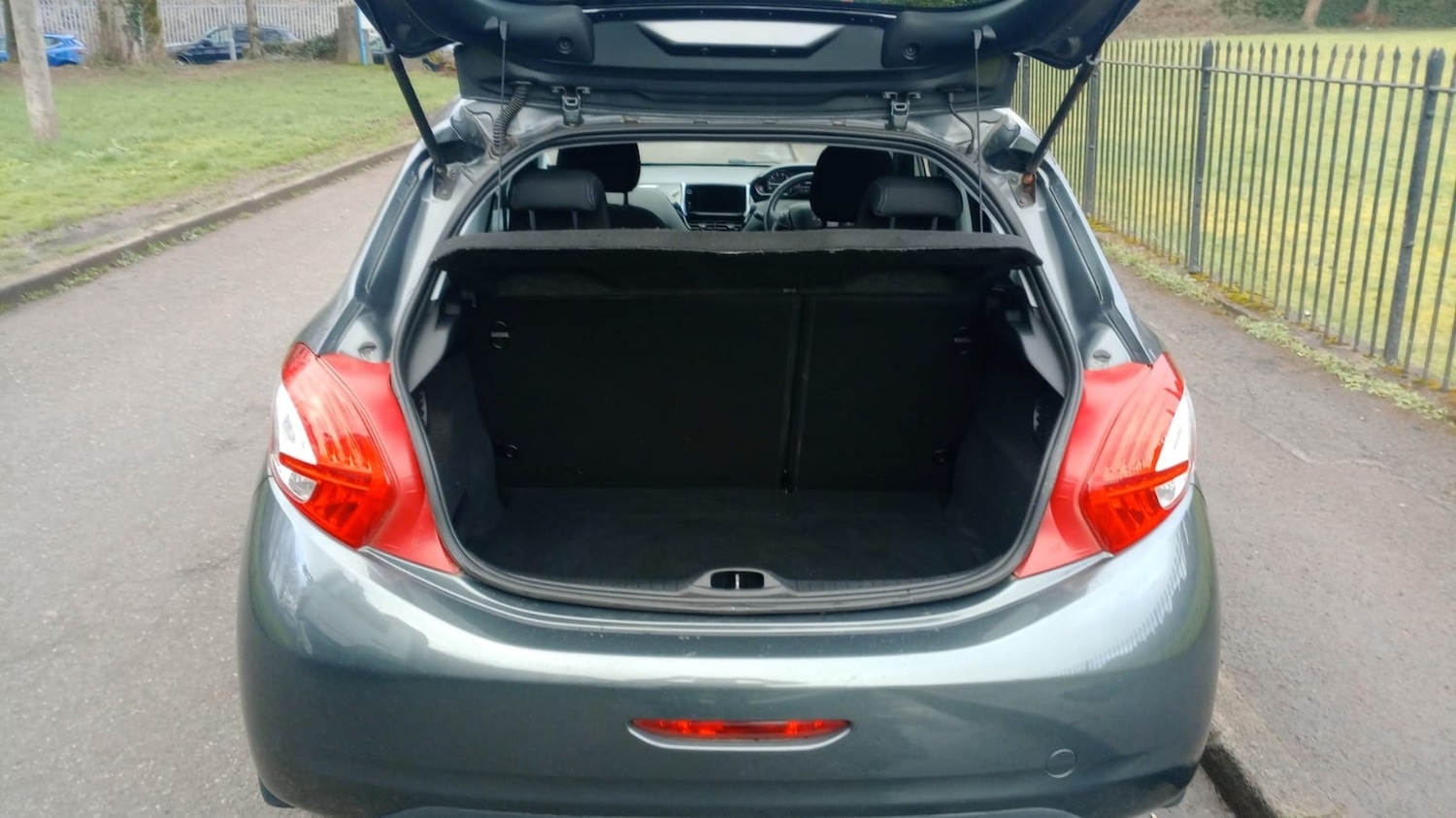 Used Peugeot 208 2013 for sale - 77579638: Photo 20