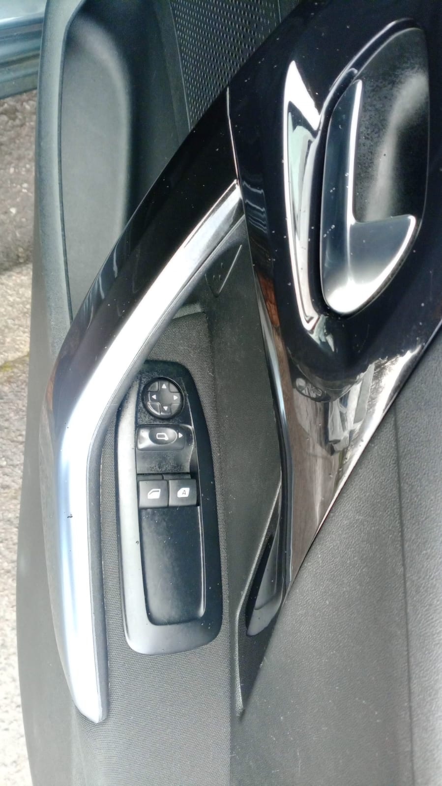 Used Peugeot 208 2013 for sale - 77579638: Photo 21