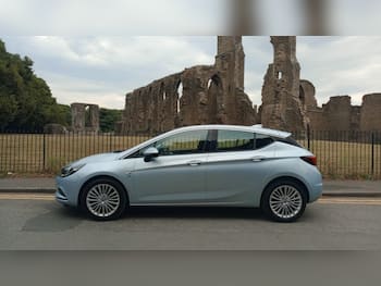 Used Vauxhall Astra 2017 for sale - 79625633: Photo