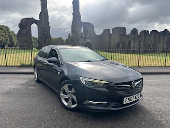 Vauxhall - Insignia