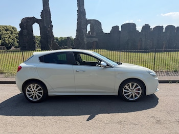 Used Alfa Romeo Giulietta 2013 for sale - 79175395: Photo