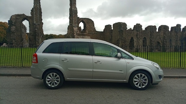 Used Vauxhall Zafira 2014 for sale - 76192850: Photo 2