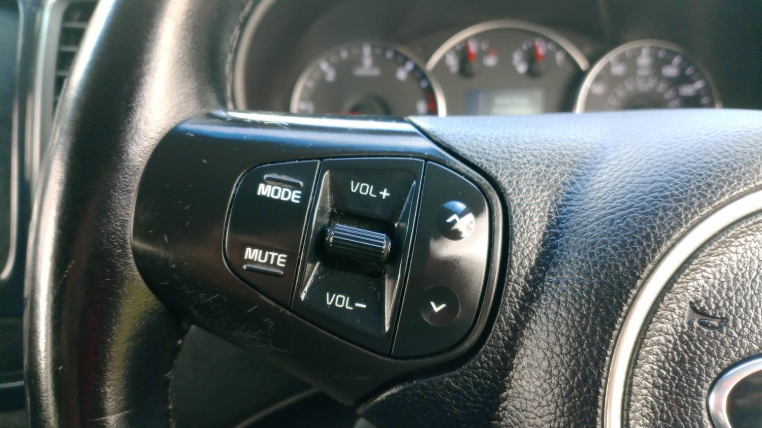 Used Kia Carens 2013 for sale - 78026338: Photo 11