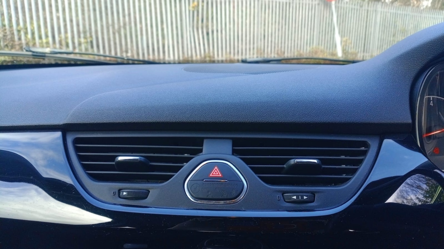 Used Vauxhall Corsa 2015 for sale - 77516189: Photo 11