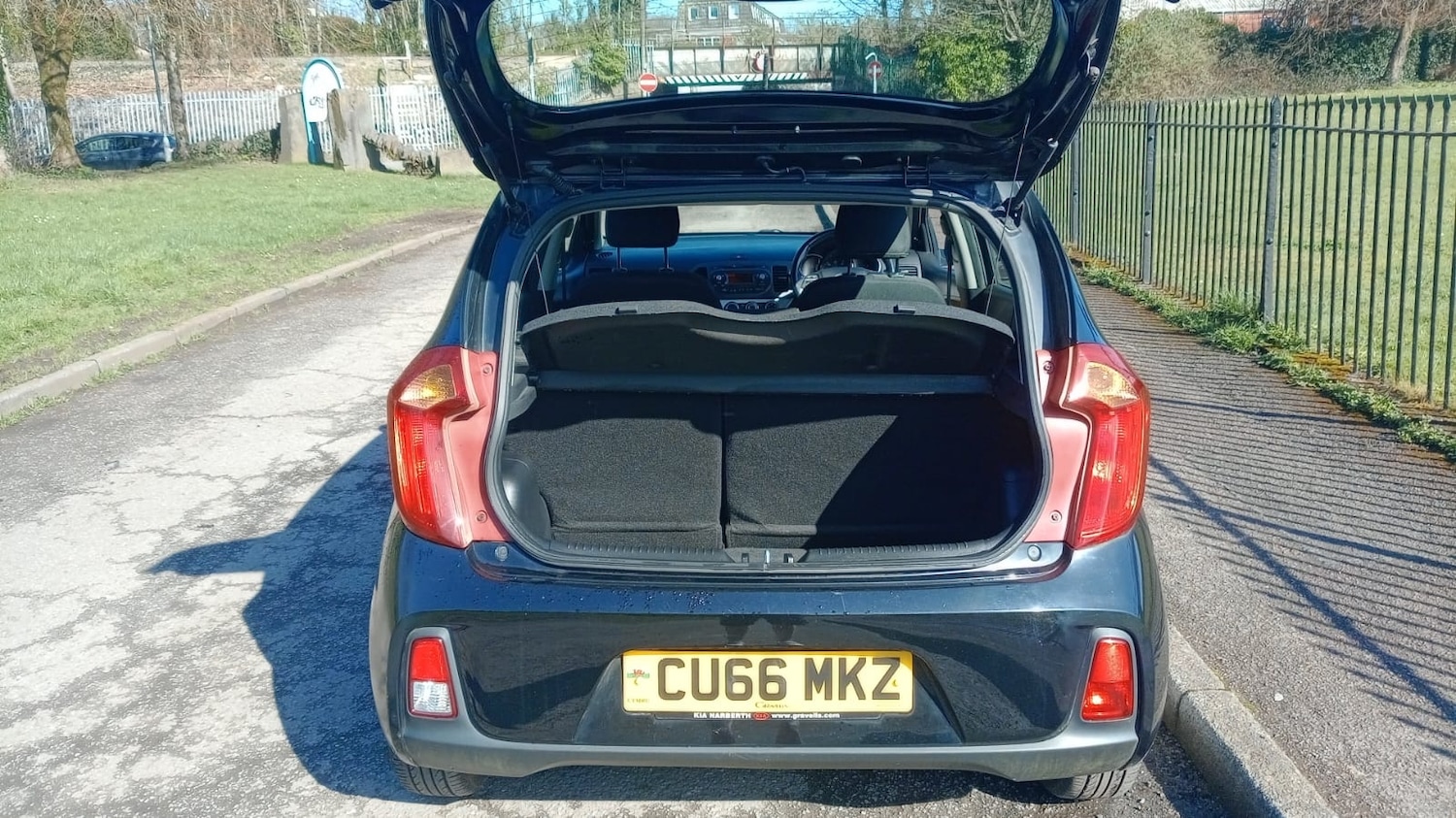 Used Kia Picanto 2016 for sale - 77902344: Photo 16