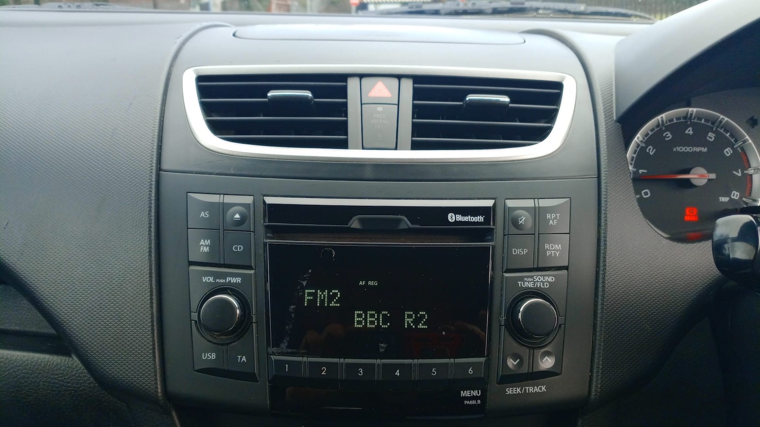 Used Suzuki Swift 2014 for sale - 77283066: Photo 15