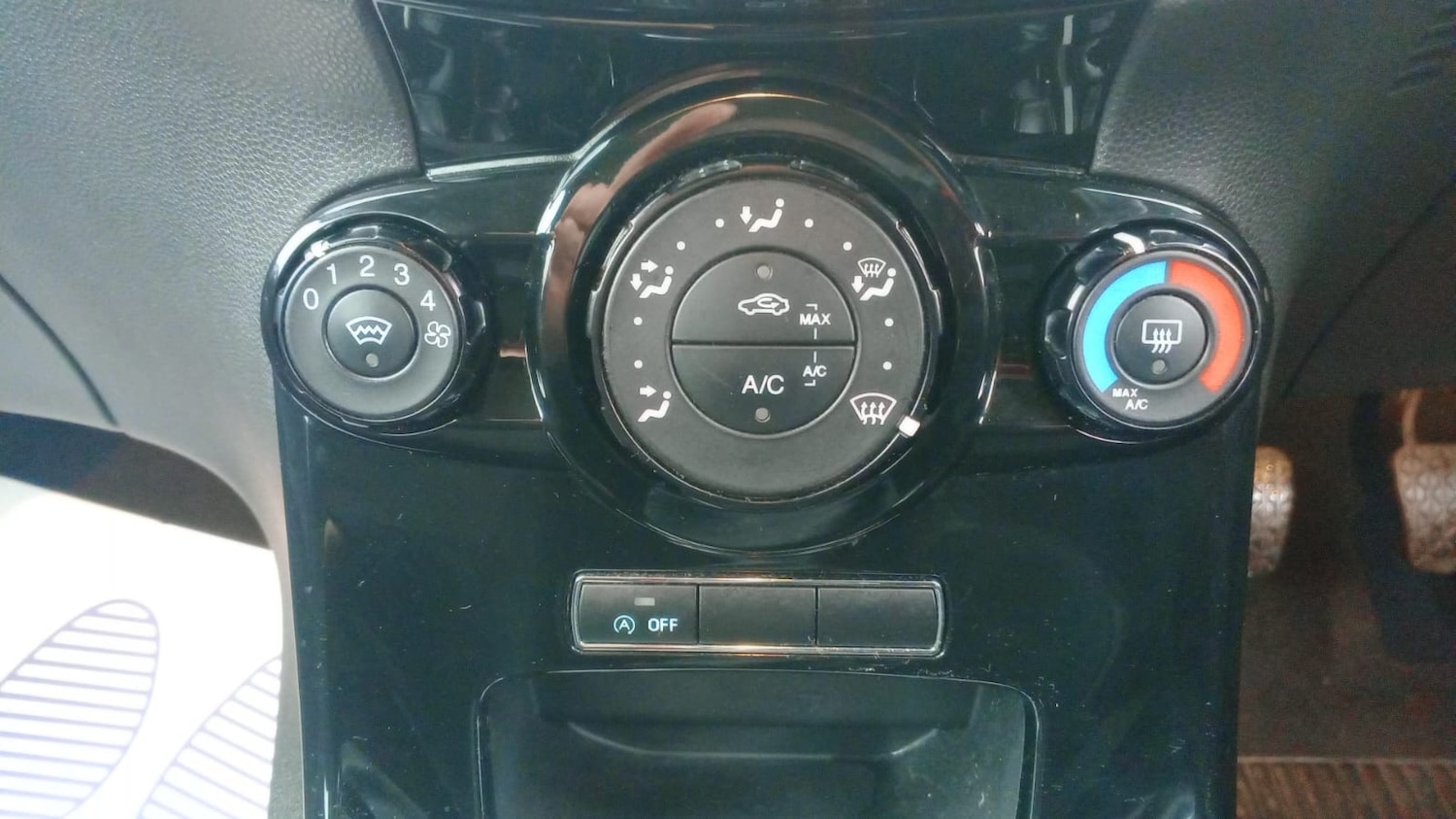 Used Ford Fiesta 2015 for sale - 77640169: Photo 12