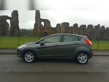 Used Ford Fiesta 2015 for sale - 77640169: Photo