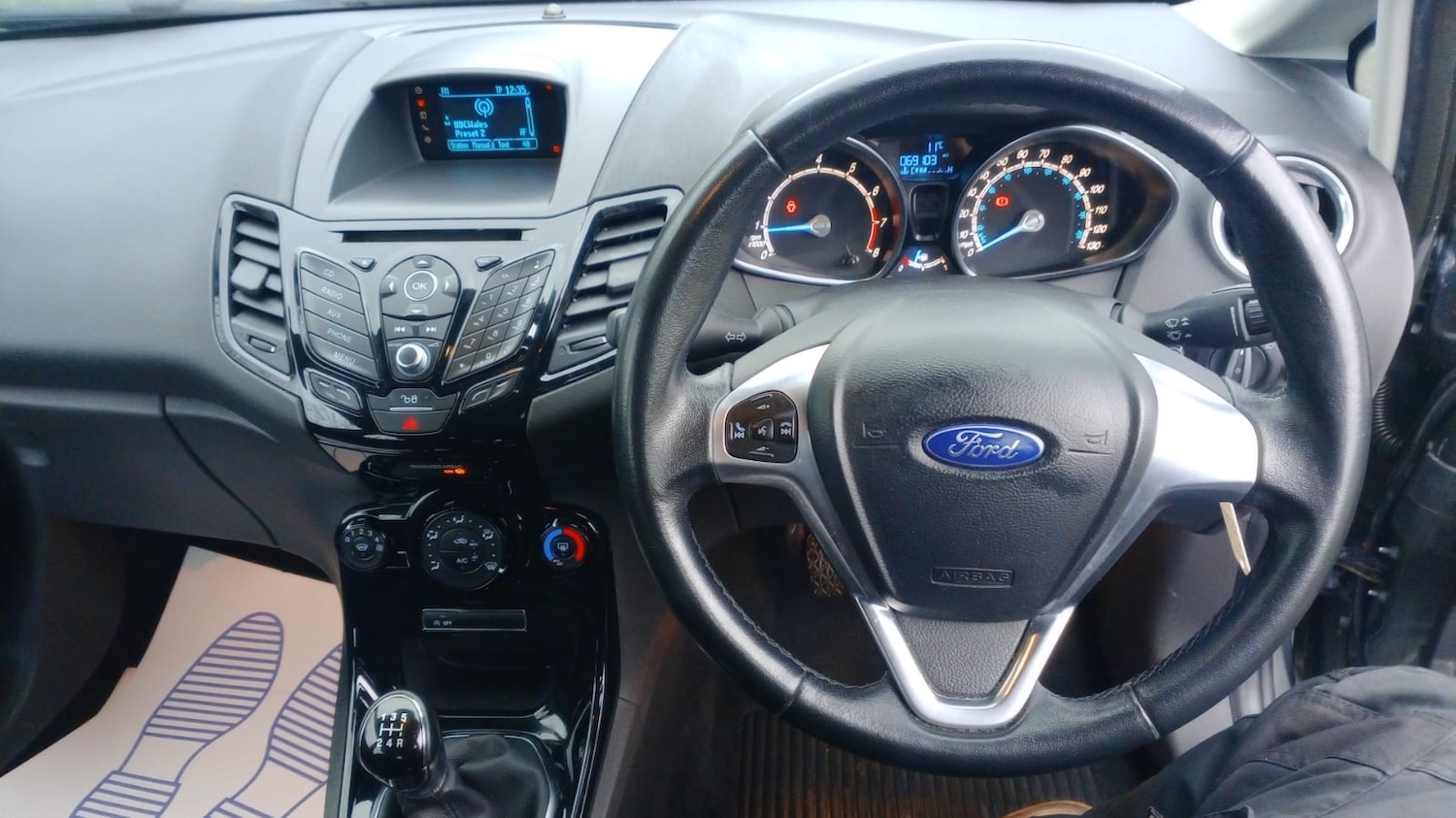 Used Ford Fiesta 2015 for sale - 77640169: Photo 9