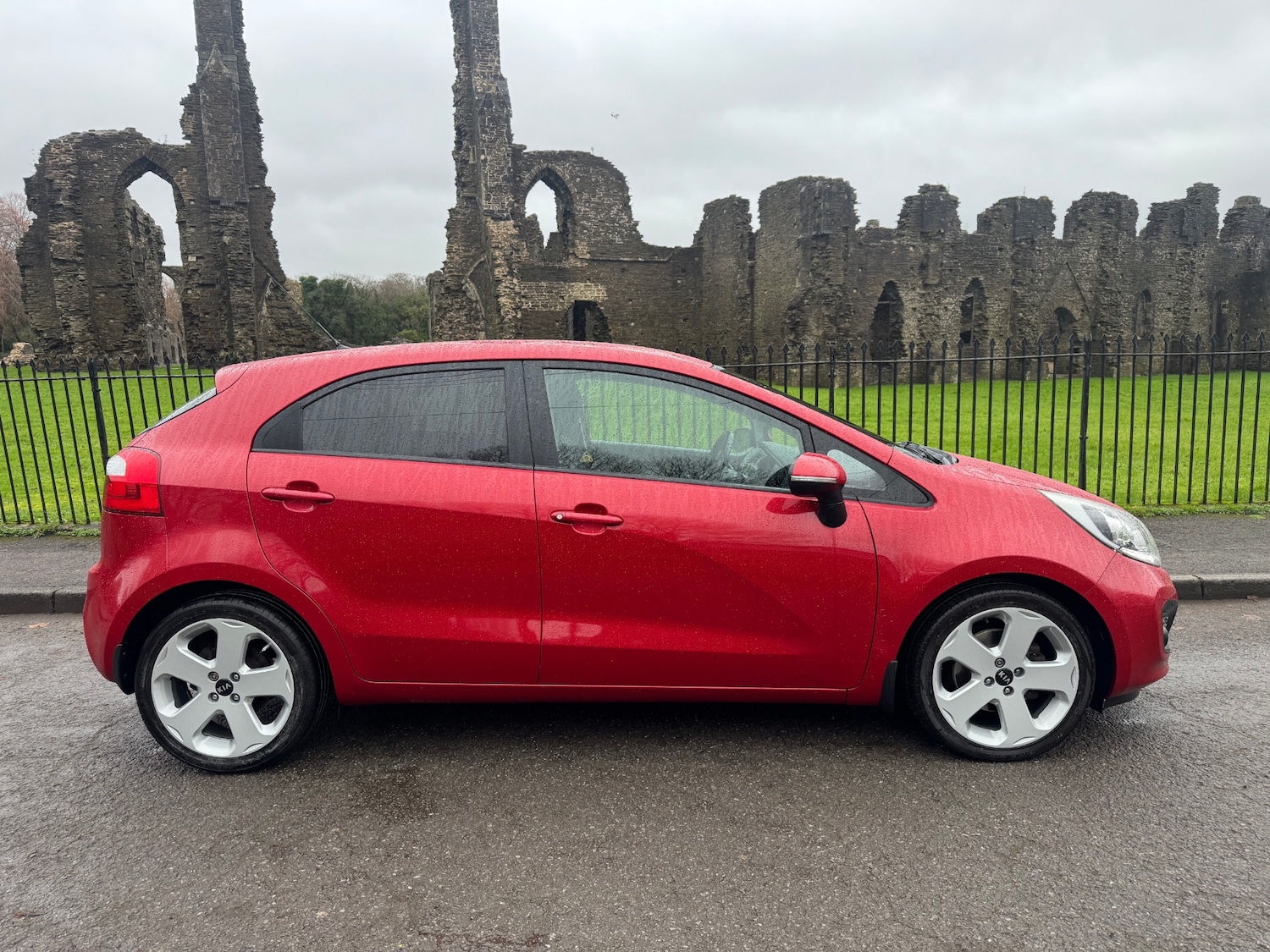 Used Kia Rio 2014 for sale - 76600059: Photo 2