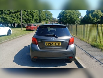 Used Toyota Yaris 2014 for sale - 78698740: Photo