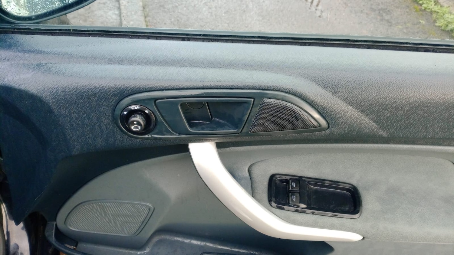 Used Ford Fiesta 2010 for sale - 76612232: Photo 17