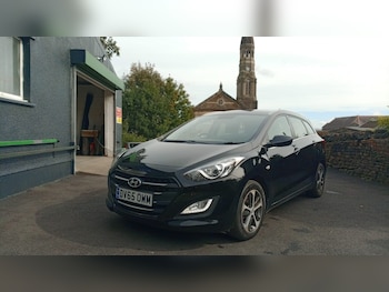 Used Hyundai i30 2015 for sale - 76103973: Photo
