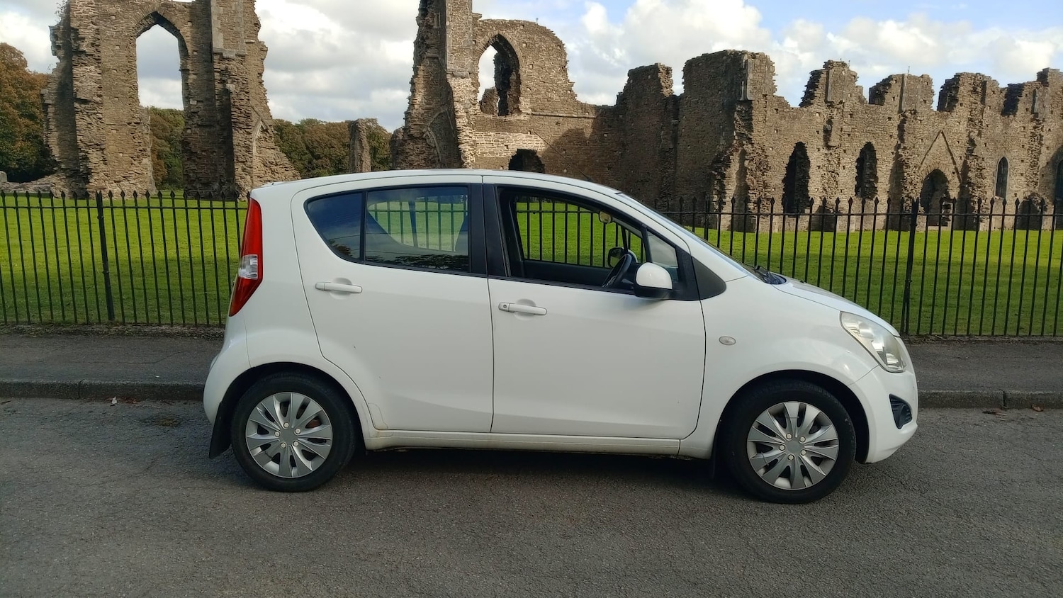 Used Suzuki Splash 2012 for sale - 76143196: Photo 2