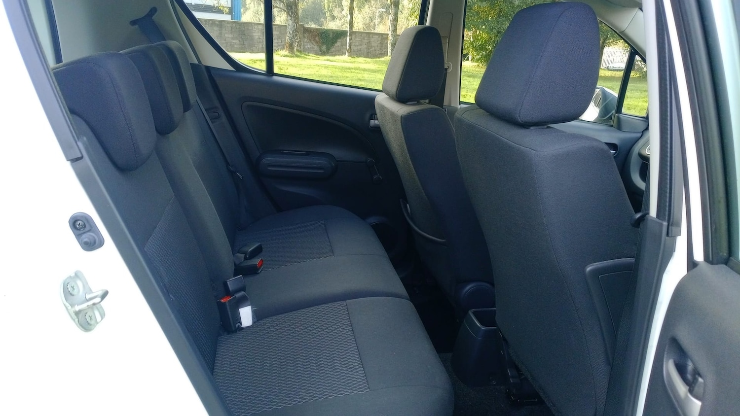 Used Suzuki Splash 2012 for sale - 76143196: Photo 7