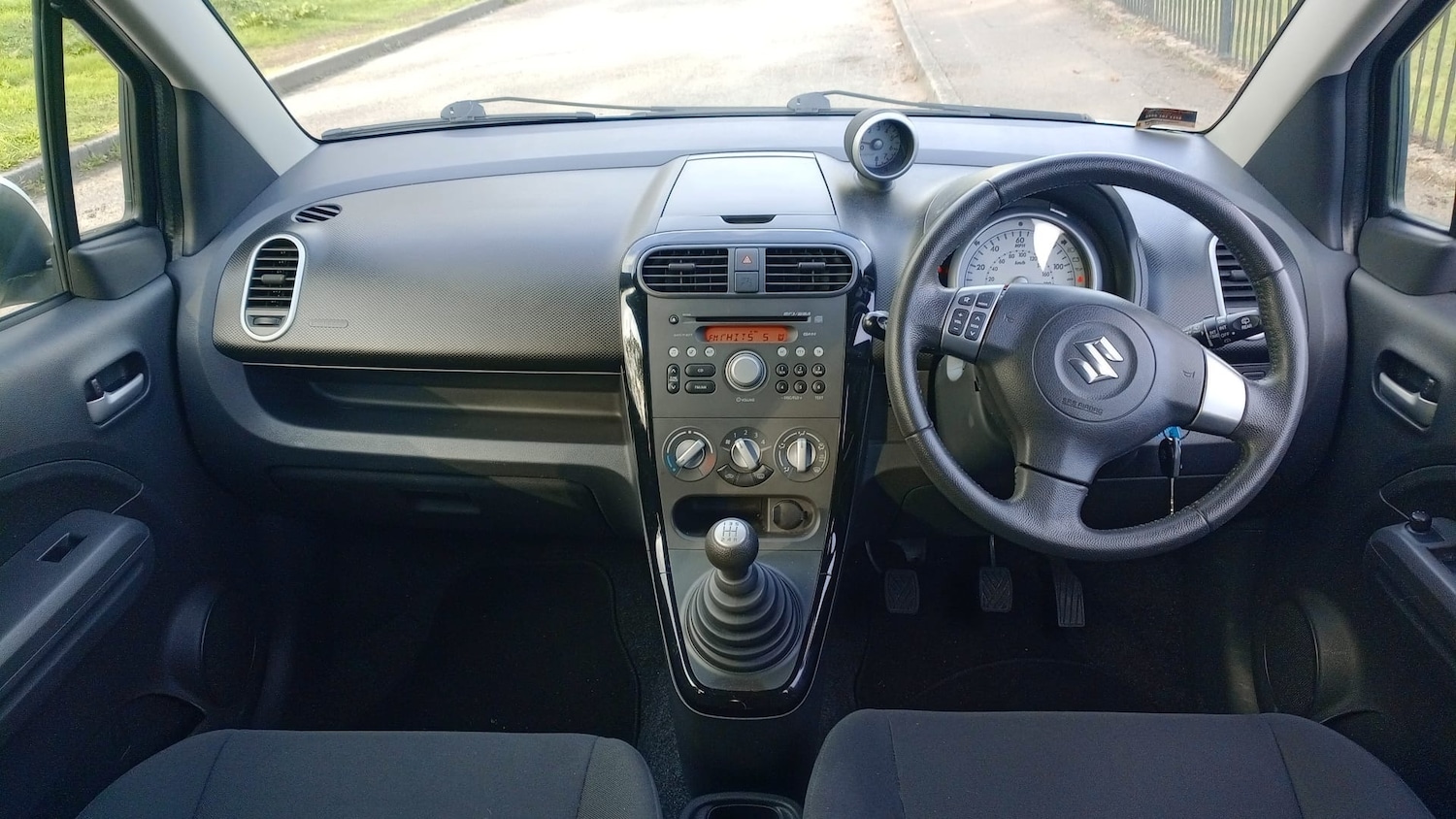 Used Suzuki Splash 2012 for sale - 76143196: Photo 8