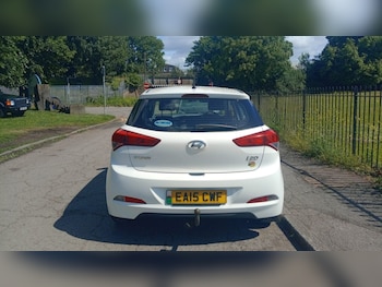 Used Hyundai i20 2015 for sale - 78815139: Photo