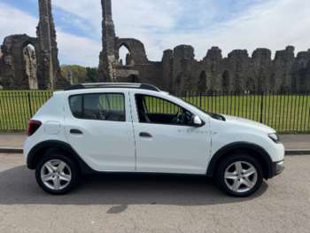 Used Dacia Sandero Stepway 2015 for sale - 74287436: Photo