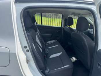 Used Dacia Sandero Stepway 2015 for sale - 74287436: Photo