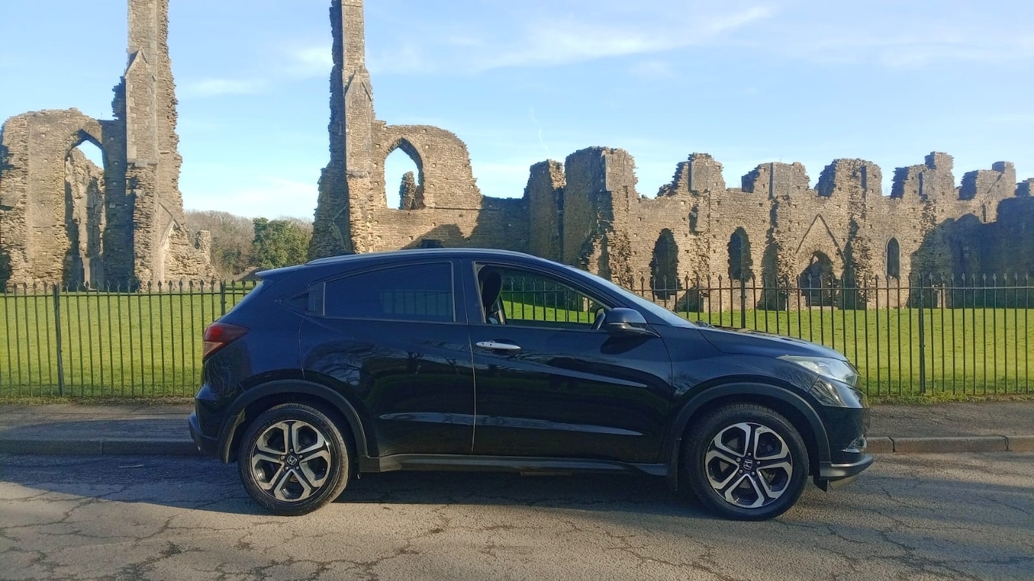 Used Honda HR-V 2016 for sale - 77651708: Photo 2
