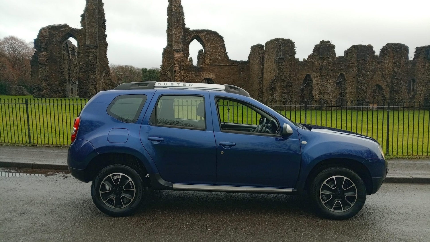 Used Dacia Duster 2017 for sale - 77271889: Photo 2