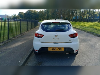 Used Renault Clio 2017 for sale - 76126062: Photo 3