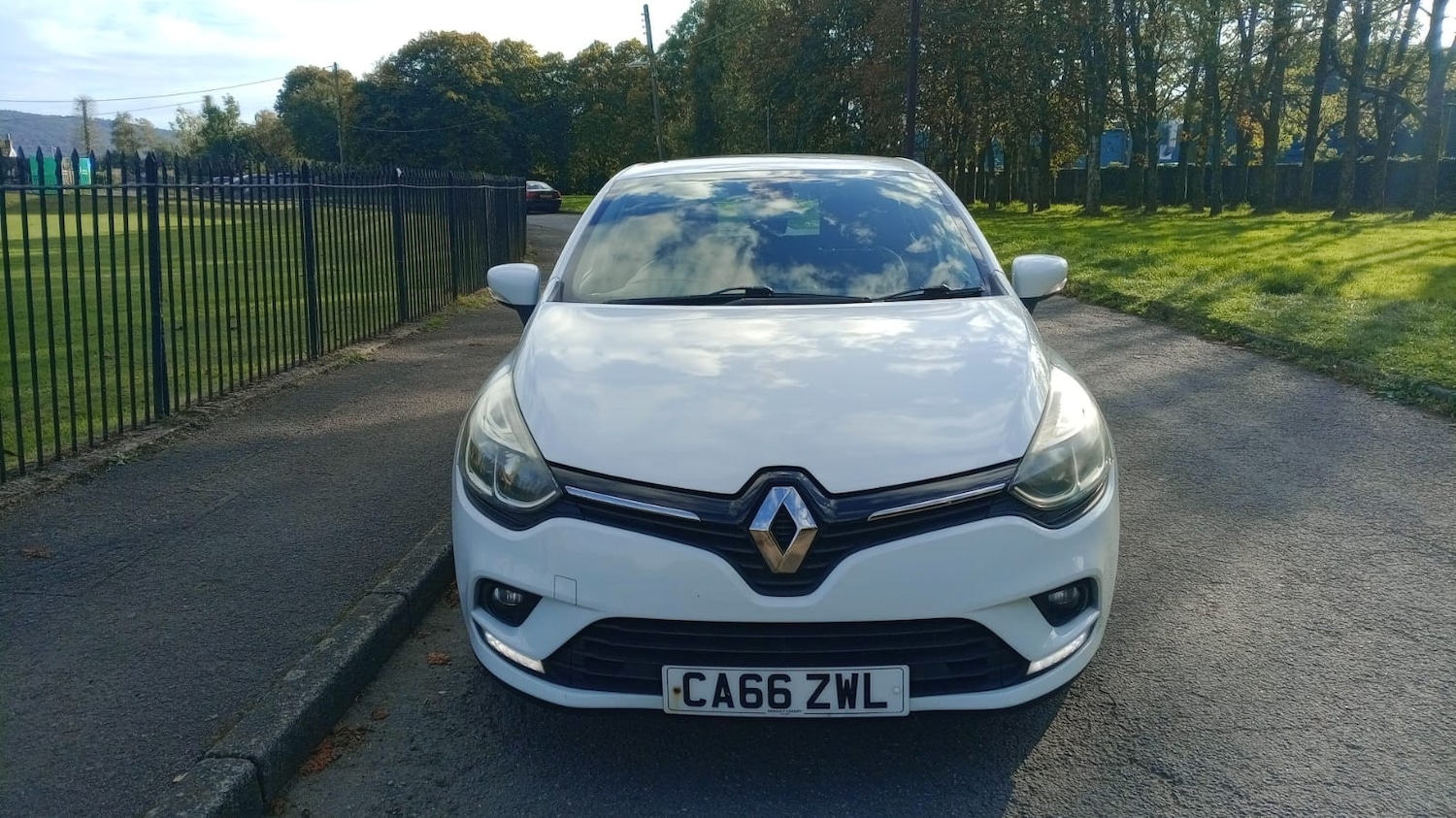 Used Renault Clio 2017 for sale - 76126062: Photo 5