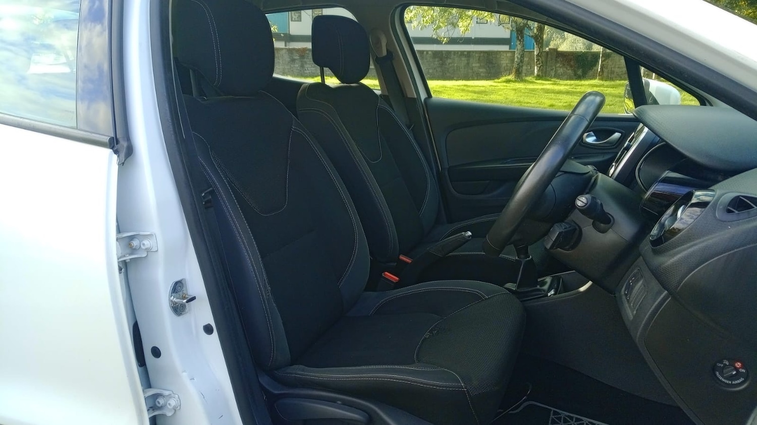 Used Renault Clio 2017 for sale - 76126062: Photo 6